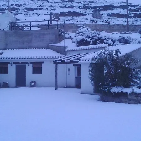 Cuevas El Balcon De *