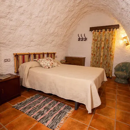Cuevas El Balcon De