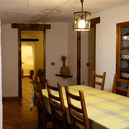 Cuevas El Balcon De